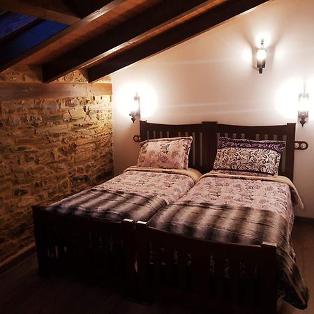 Apartamentos Rurales Casa Carmen Pola de Allande Rom bilde