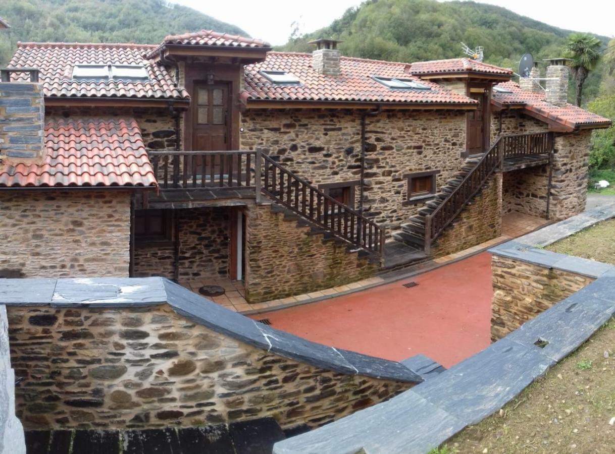 Apartamentos Rurales Casa Carmen Pola de Allande Eksteriør bilde