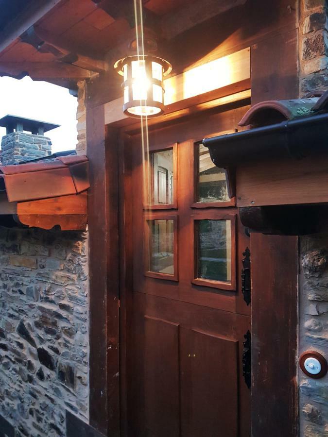 Apartamentos Rurales Casa Carmen Pola de Allande Eksteriør bilde