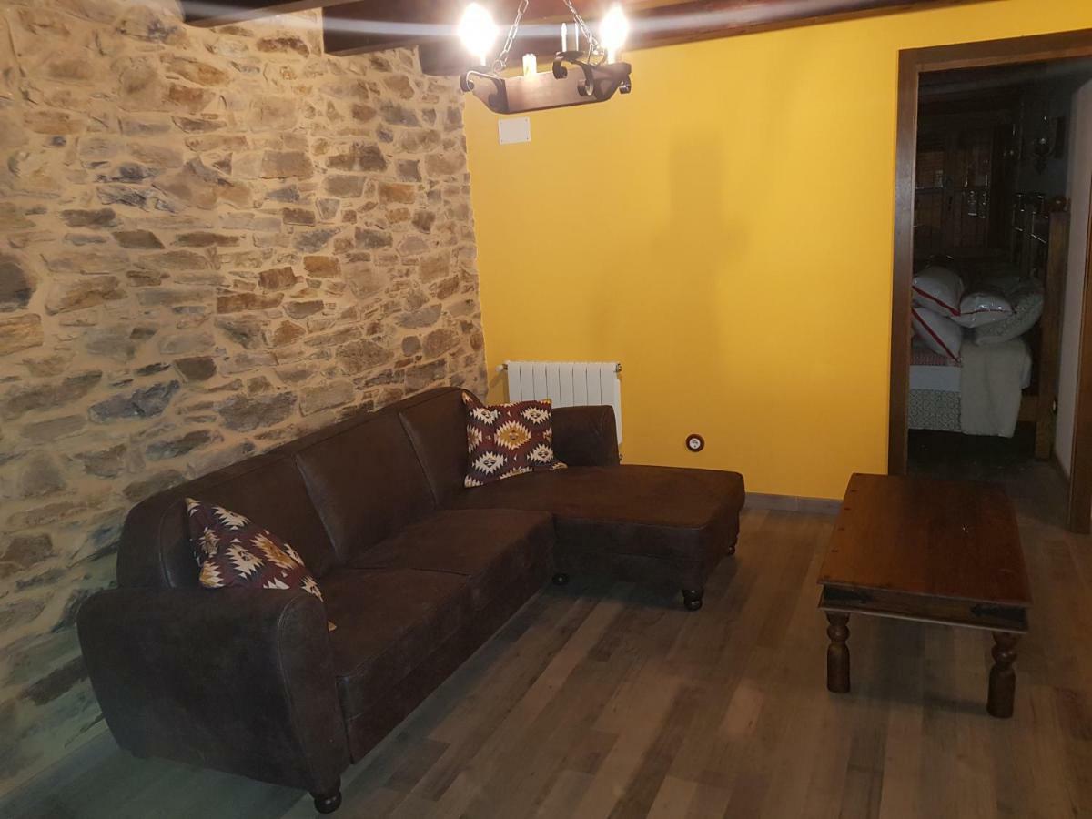 Apartamentos Rurales Casa Carmen Pola de Allande Eksteriør bilde